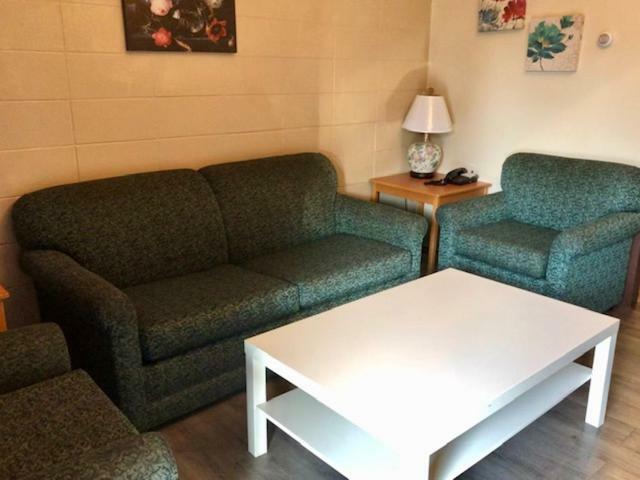 Thriftlodge Edmonton Extérieur photo